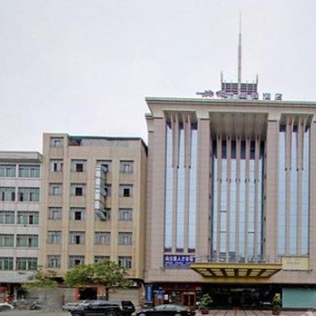 Starway Hotel Guangzhou Xintang Branch Экстерьер фото