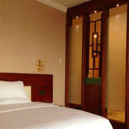 Starway Hotel Guangzhou Xintang Branch Экстерьер фото